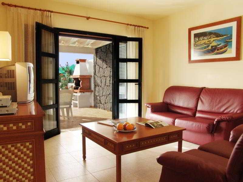 Villas Susaeta ปลายาบลังกา ภายนอก รูปภาพ