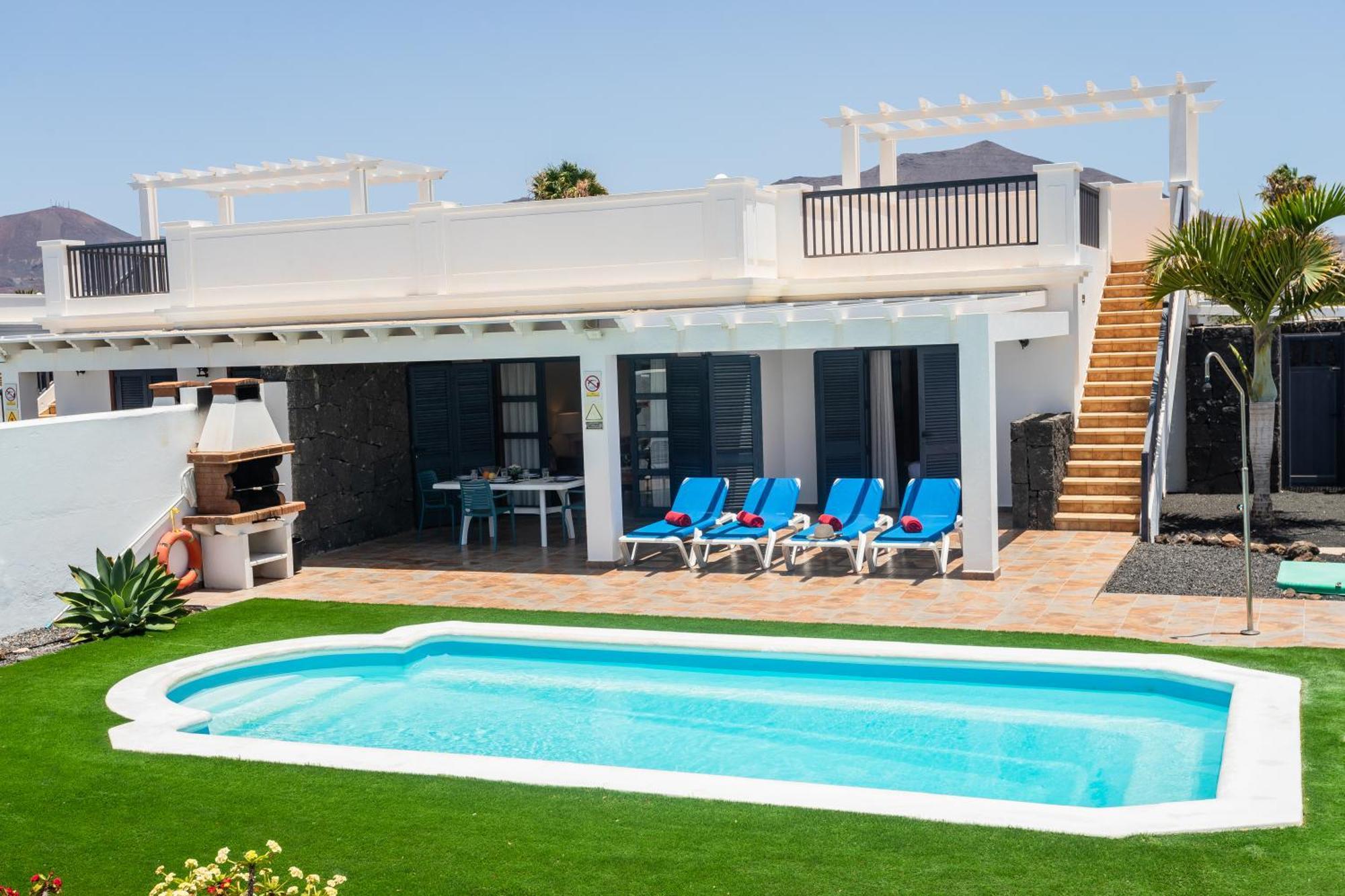 Villas Susaeta ปลายาบลังกา ภายนอก รูปภาพ