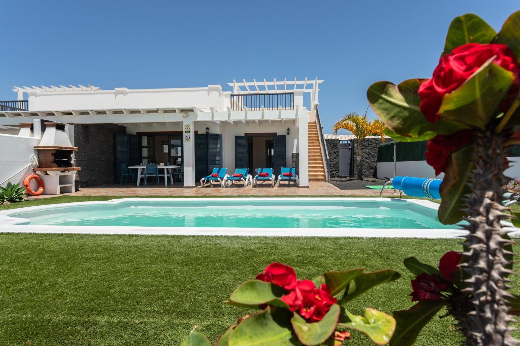 Villas Susaeta ปลายาบลังกา ภายนอก รูปภาพ